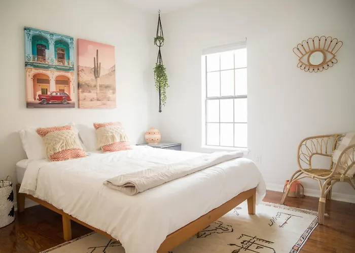 Cozy Bohemian Bungalow