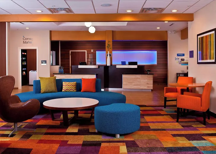 Fairfield Inn & Suites Houston Hobby Airport